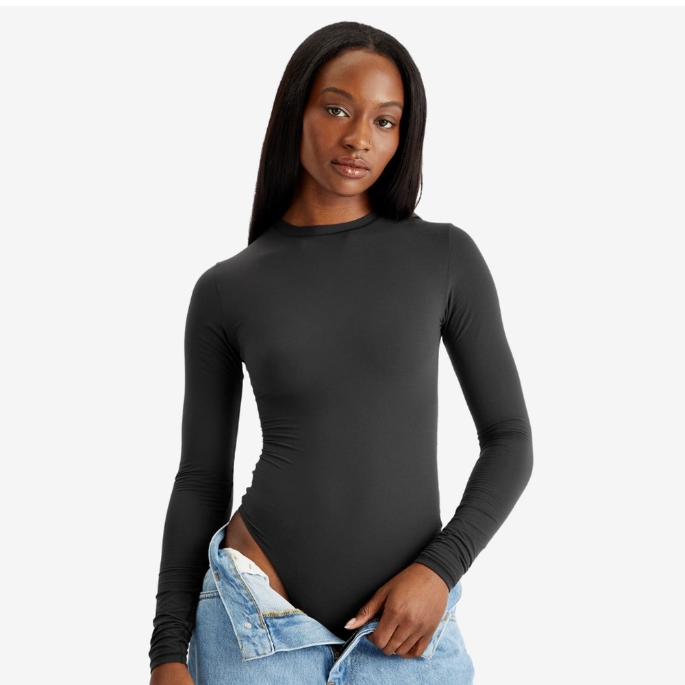 Skims Fits Everybody long sleeve crew neck bodysuit Onyx size Small